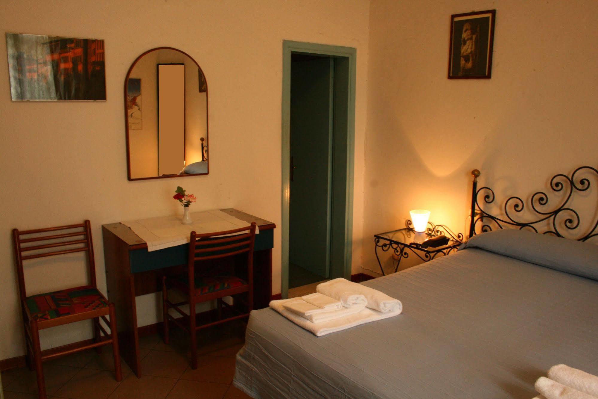 Hotel Fedora Florença Quarto foto